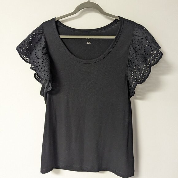 GAP Ribbed Eyelet Flutter Sleeve T-Shirt - Picture 5 of 10